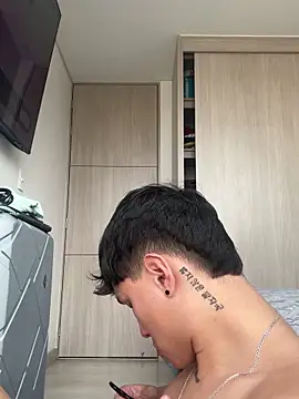 Snapshot of pipeynick chatting on March 3, 7:53 pm pipeynick online show from March 3, 7:53 pm