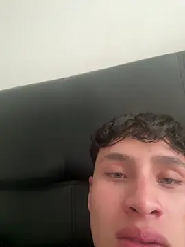 Snapshot of pipeynick chatting on March 13, 10:49 pm pipeynick online show from March 13, 10:49 pm