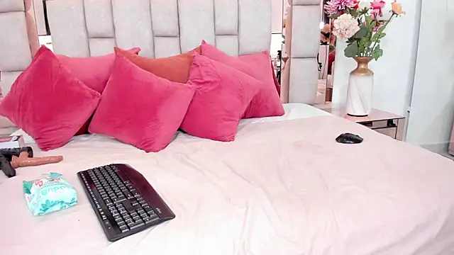 karina mason online show from February 9, 9:41 pm