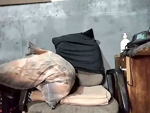 bumbumtatuado online show from December 17, 2:06 am