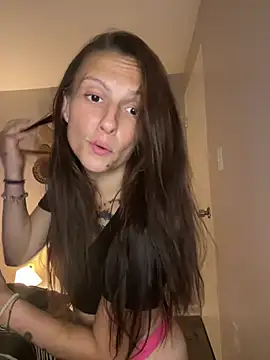 snowrillaxxx online show from July 8, 5:12 am