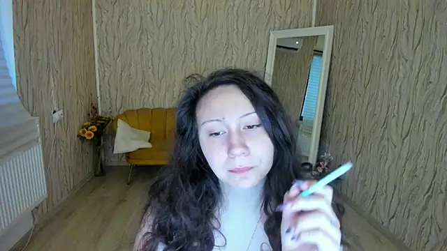 AishaRouhi online show from February 13, 5:05 am