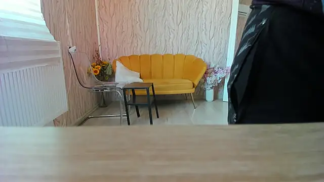 AishaRouhi online show from February 14, 5:19 am