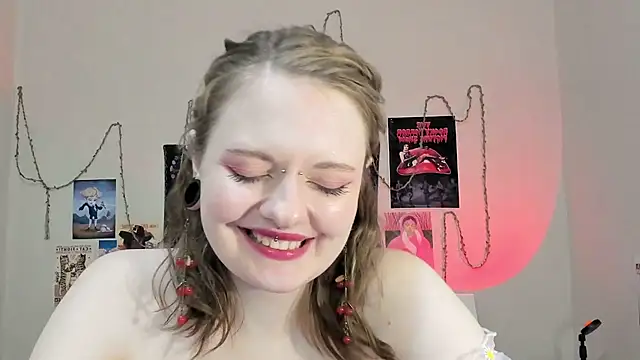 Snapshot of BebKonie chatting on December 2, 11:56 am BebKonie online show from December 2, 11:56 am