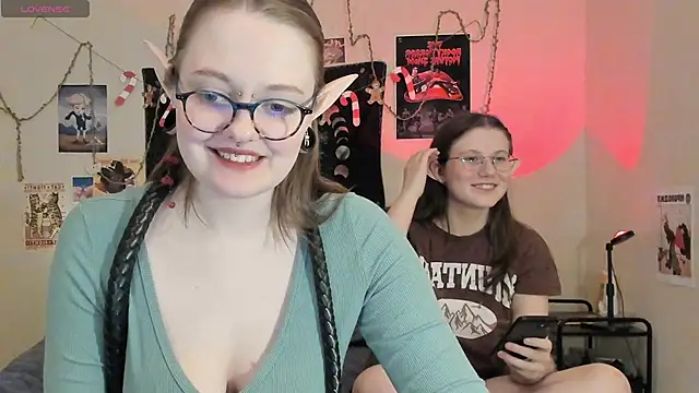 Snapshot of BebKonie chatting on December 11, 1:06 pm BebKonie online show from December 11, 1:06 pm