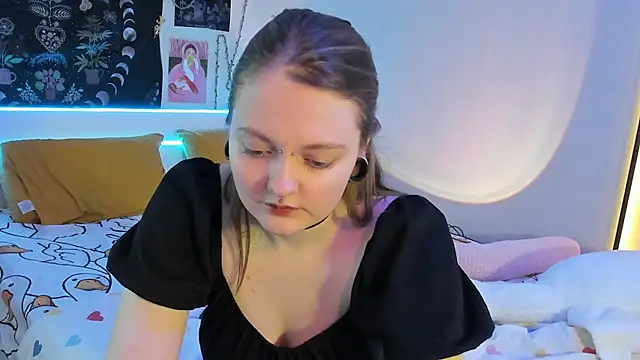 Snapshot of BebKonie chatting on March 21, 4:18 pm BebKonie online show from March 21, 4:18 pm