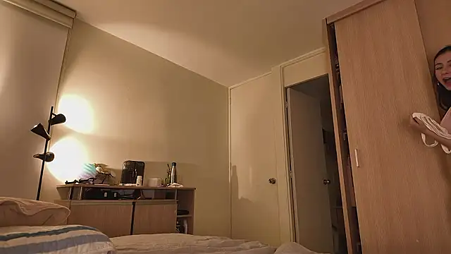 Snapshot of juanasnz99 chatting on February 26, 6:01 am juanasnz99 online show from February 26, 6:01 am