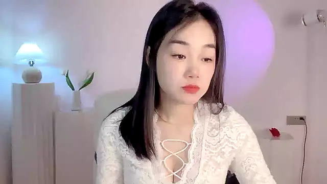 Snapshot of cloud8822 chatting on December 8, 1:58 pm cloud8822 online show from December 8, 1:58 pm
