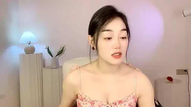 Snapshot of cloud8822 chatting on January 13, 2:21 pm cloud8822 online show from January 13, 2:21 pm