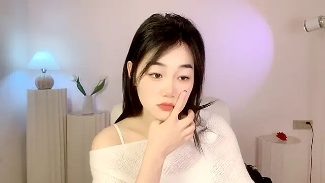 Snapshot of cloud8822 chatting on January 21, 2:15 pm cloud8822 online show from January 21, 2:15 pm