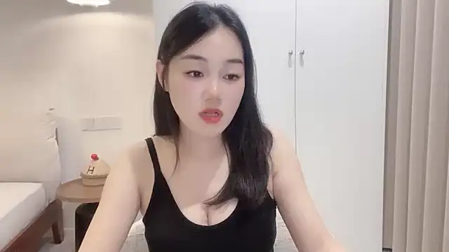 cloud8822 online show from July 1, 1:45 pm