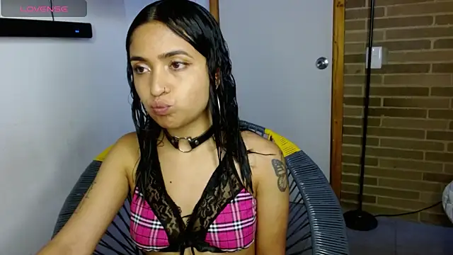 helenacyruss online show from October 28, 4:20 pm