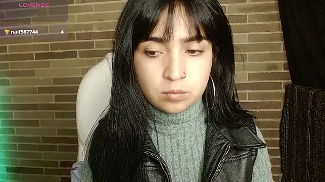 helenacyruss online show from January 15, 11:30 pm