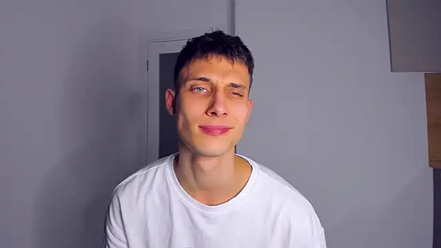 Kent Ross online show from October 27, 9:08 pm