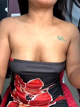 LeisyXO online show from November 17, 7:19 pm