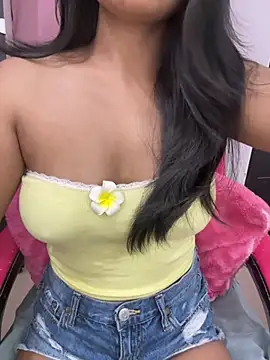 LeisyXO online show from June 20, 9:28 pm