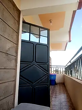 Queenshaz01 online show from January 9, 11:36 am