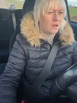 poussichienne online show from January 16, 2:32 pm