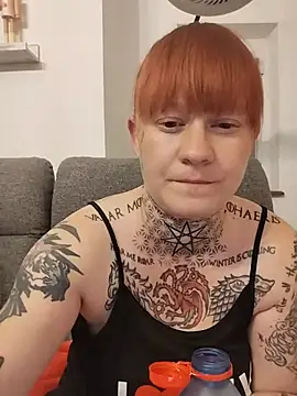 poussichienne online show from July 17, 6:57 pm