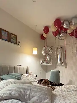 Snapshot of enjoy_my_beauty chatting on October 26, 5:13 am enjoy my beauty online show from October 26, 5:13 am