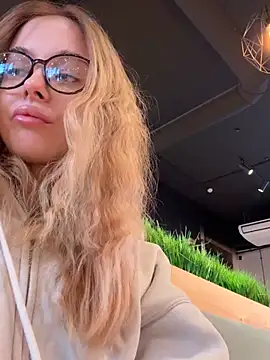 enjoy my beauty online show from February 13, 6:42 am