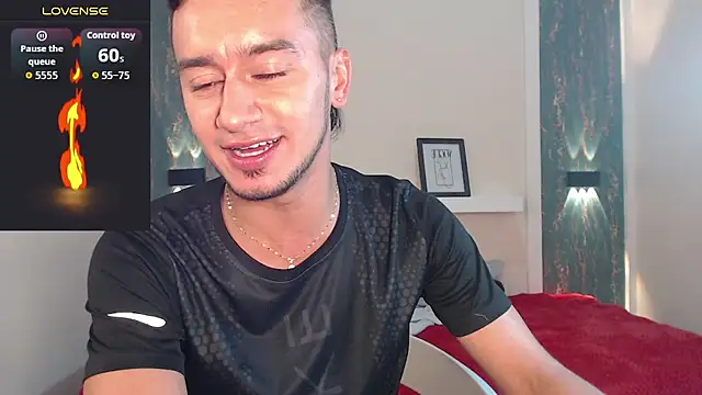 Snapshot of Kevin_Torres chatting on September 27, 4:50 am Kevin Torres online show from September 27, 4:50 am