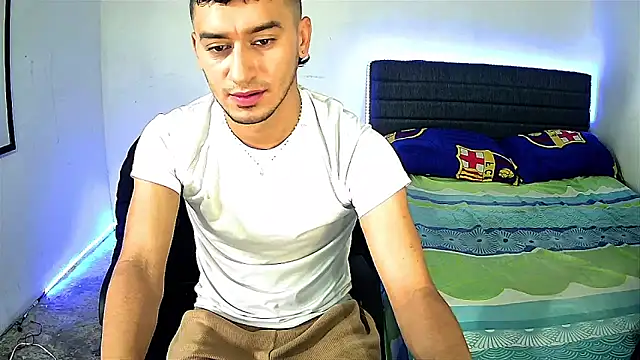 Kevin Torres online show from December 20, 4:47 pm