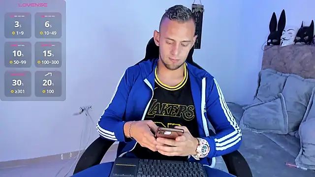 Damon Bakert online show from October 8, 3:31 pm