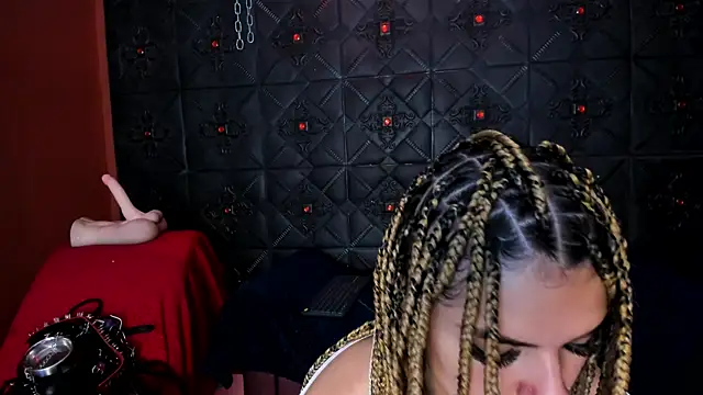 annavi  online show from October 11, 11:42 am