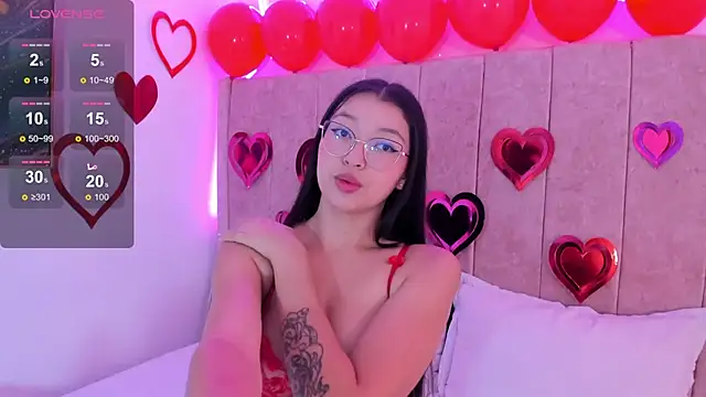 Snapshot of kaoriii_ chatting on February 15, 11:39 am kaoriii online show from February 15, 11:39 am