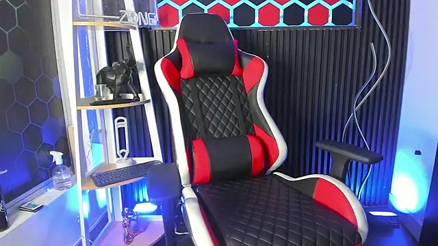 Snapshot of Steev_Novoa chatting on March 25, 4:13 pm Steev Novoa online show from March 25, 4:13 pm