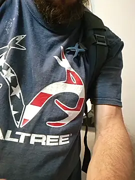 Snapshot of bigdickdaddy2184 chatting on November 15, 7:05 am bigdickdaddy2184 online show from November 15, 7:05 am