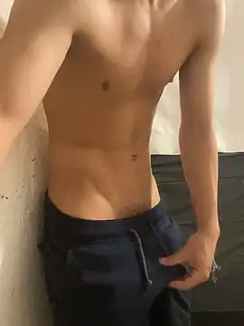 Mrtzz  online show from February 18, 7:10 am