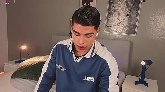 Snapshot of Ken-boy_ chatting on September 29, 11:59 am Ken-boy  online show from September 29, 11:59 am