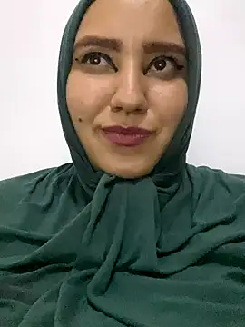Snapshot of hannahayat chatting on December 3, 4:14 am hannahayat online show from December 3, 4:14 am