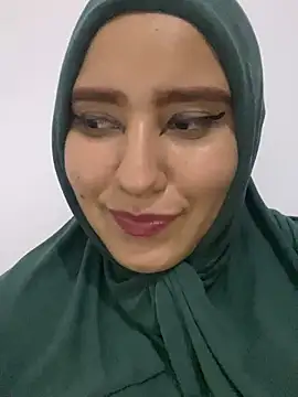 Snapshot of hannahayat chatting on December 4, 1:58 am hannahayat online show from December 4, 1:58 am