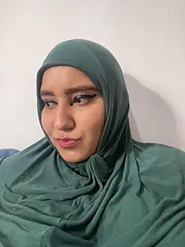 Snapshot of hannahayat chatting on December 6, 3:00 pm hannahayat online show from December 6, 3:00 pm
