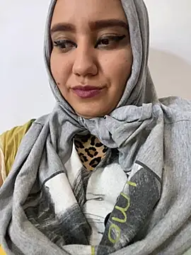 Snapshot of hannahayat chatting on December 9, 3:00 pm hannahayat online show from December 9, 3:00 pm