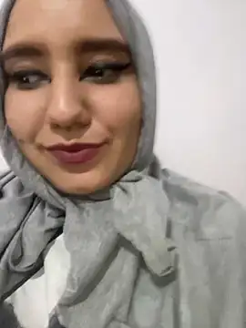 Snapshot of hannahayat chatting on December 10, 11:19 pm hannahayat online show from December 10, 11:19 pm