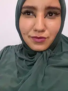 Snapshot of hannahayat chatting on December 19, 7:51 pm hannahayat online show from December 19, 7:51 pm