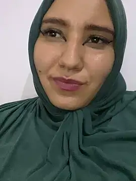 Snapshot of hannahayat chatting on December 20, 1:58 am hannahayat online show from December 20, 1:58 am