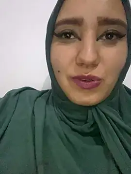 Snapshot of hannahayat chatting on December 27, 12:29 am hannahayat online show from December 27, 12:29 am