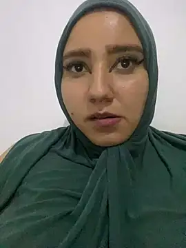 Snapshot of hannahayat chatting on December 27, 3:31 am hannahayat online show from December 27, 3:31 am