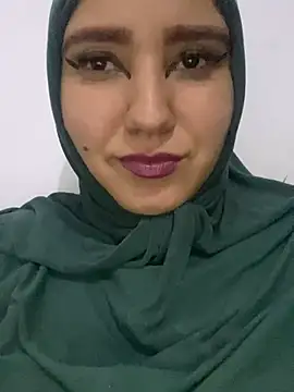 Snapshot of hannahayat chatting on December 28, 10:34 pm hannahayat online show from December 28, 10:34 pm