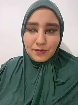 Snapshot of hannahayat chatting on December 31, 12:43 am hannahayat online show from December 31, 12:43 am
