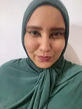 Snapshot of hannahayat chatting on January 4, 4:11 pm hannahayat online show from January 4, 4:11 pm
