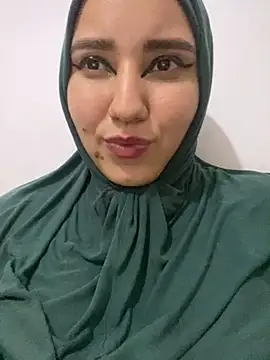 Snapshot of hannahayat chatting on January 16, 4:07 am hannahayat online show from January 16, 4:07 am