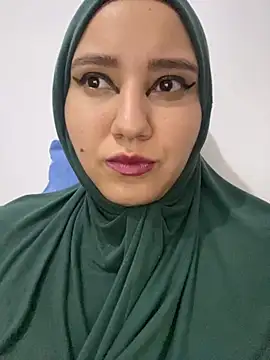 Snapshot of hannahayat chatting on January 26, 12:43 pm hannahayat online show from January 26, 12:43 pm