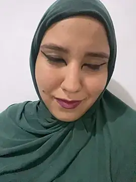 Snapshot of hannahayat chatting on January 29, 1:27 am hannahayat online show from January 29, 1:27 am