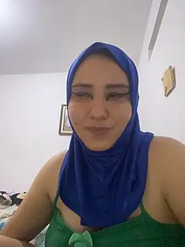 Snapshot of hannahayat chatting on March 22, 1:00 am hannahayat online show from March 22, 1:00 am